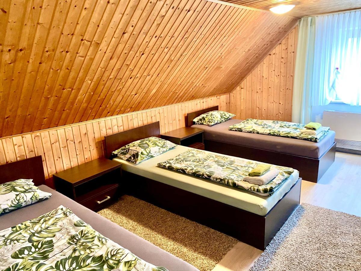 新乌尔姆 Riedwirtshaus汽车旅馆 外观 照片