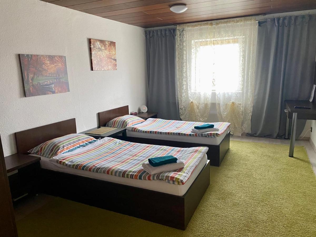 新乌尔姆 Riedwirtshaus汽车旅馆 外观 照片