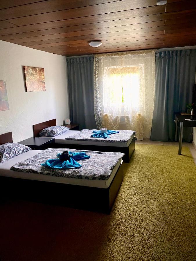 新乌尔姆 Riedwirtshaus汽车旅馆 外观 照片